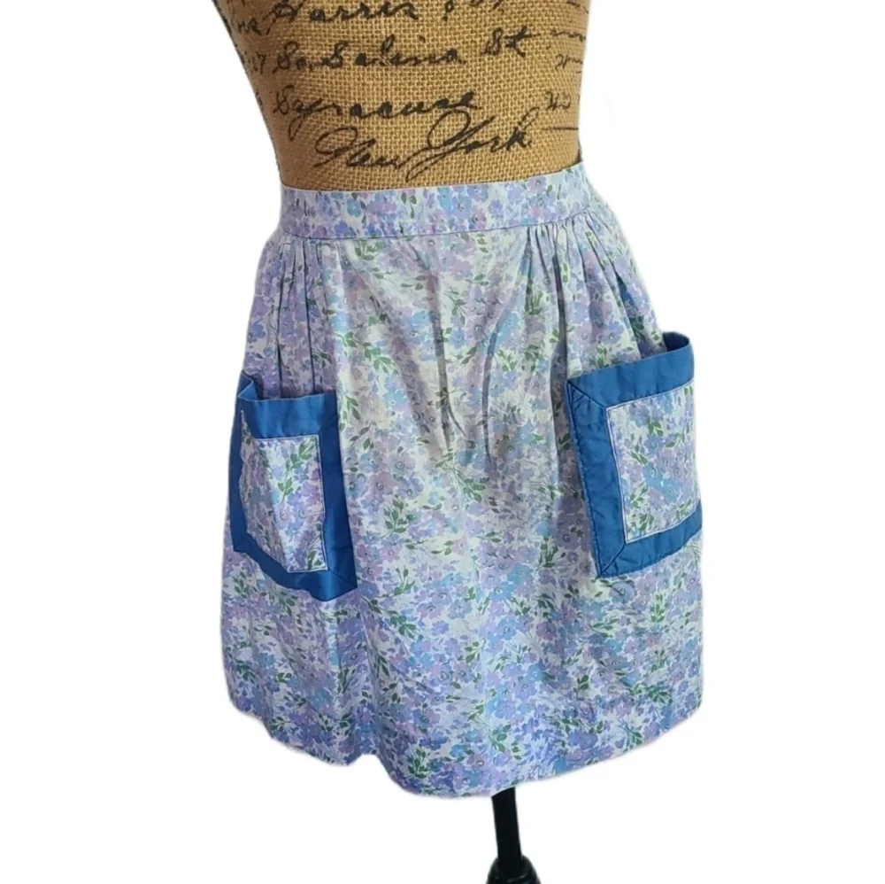 Vintage Handmade Blue Floral Pocket Waist Apron - Picture 1 of 3